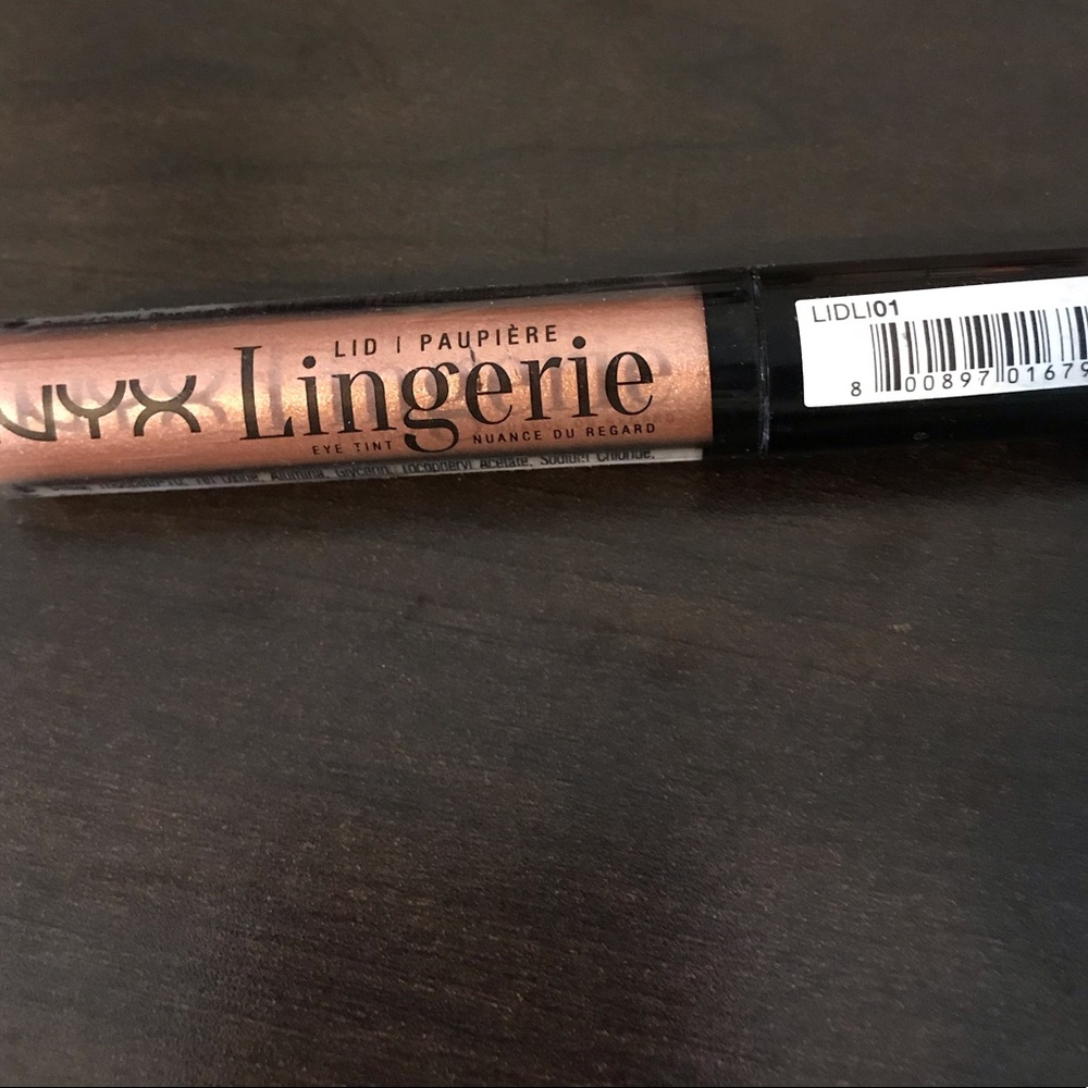 NYX Lid Lingerie Sweet Cloud